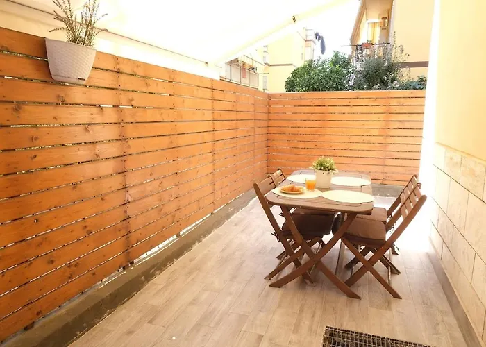 - Oasis With Private Garden In Parco Pamphilj Rom