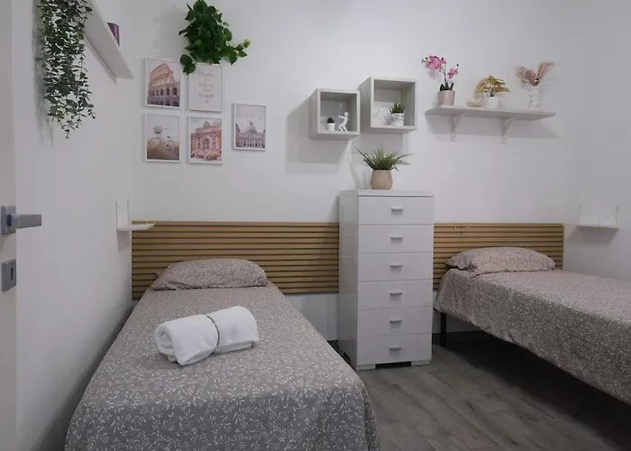 - Oasis With Private Garden In Parco Pamphilj Apartment Rom