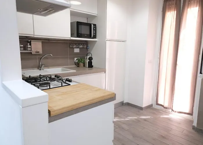 - Oasis With Private Garden In Parco Pamphilj Rom