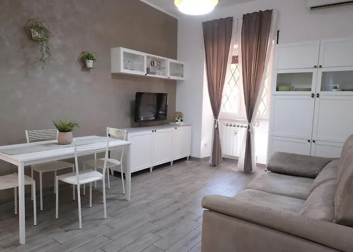 - Oasis With Private Garden In Parco Pamphilj